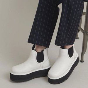 UGG Neumel Platform Chelsea Booties Leather Shearling Boots White Size 10 NEW